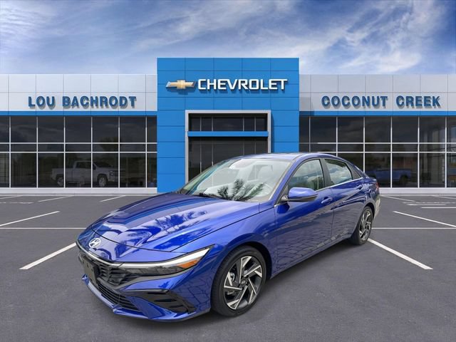 Used 2025 Hyundai Elantra Limited FWD image 4
