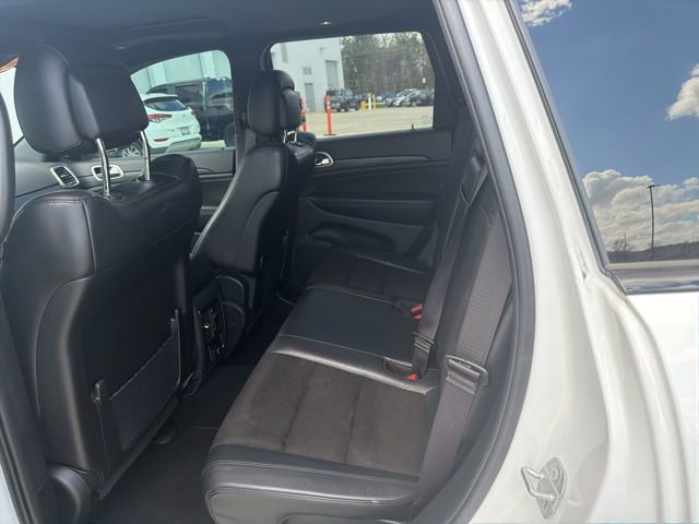 Used 2020 Jeep Grand Cherokee Altitude image 17