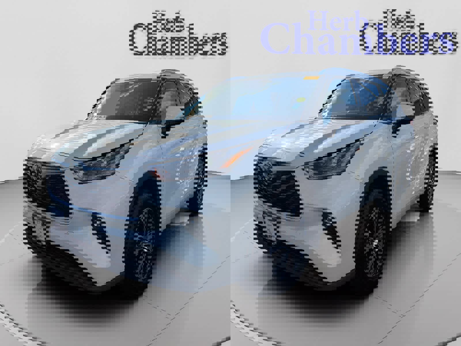 Used 2021 Toyota Highlander XLE image 10