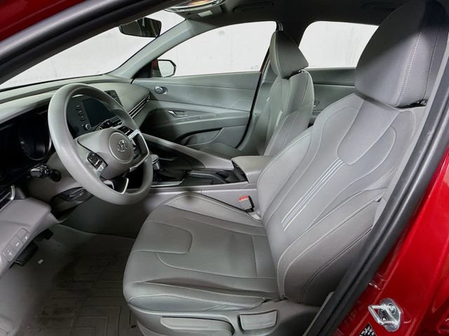 Used 2023 Hyundai Elantra SEL w/ Preferred Accessory Package image 20