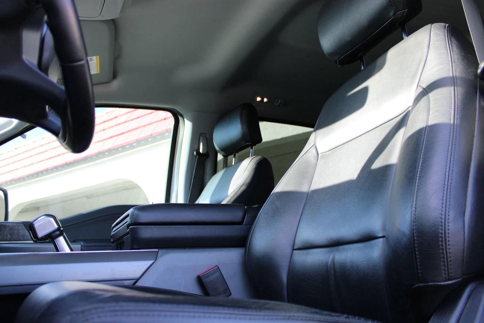 Used 2023 Ford F150 Lightning XLT image 19