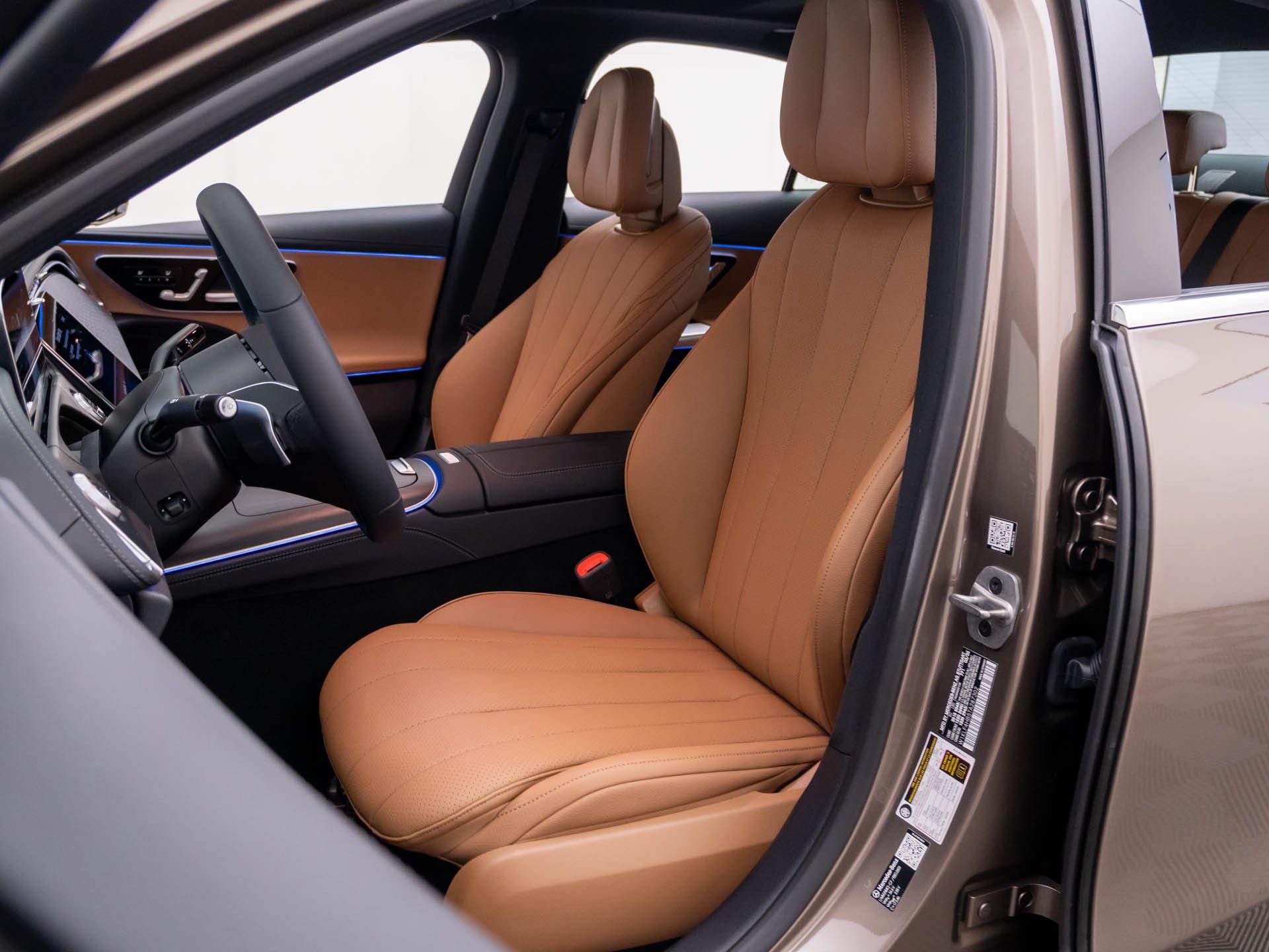 New 2026 Mercedes-Benz E 350 4MATIC Sedan image 18