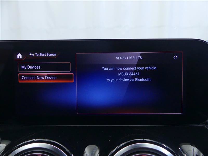 Used 2022 Mercedes-Benz GLB 250 4MATIC w/ Premium Package Lite image 11