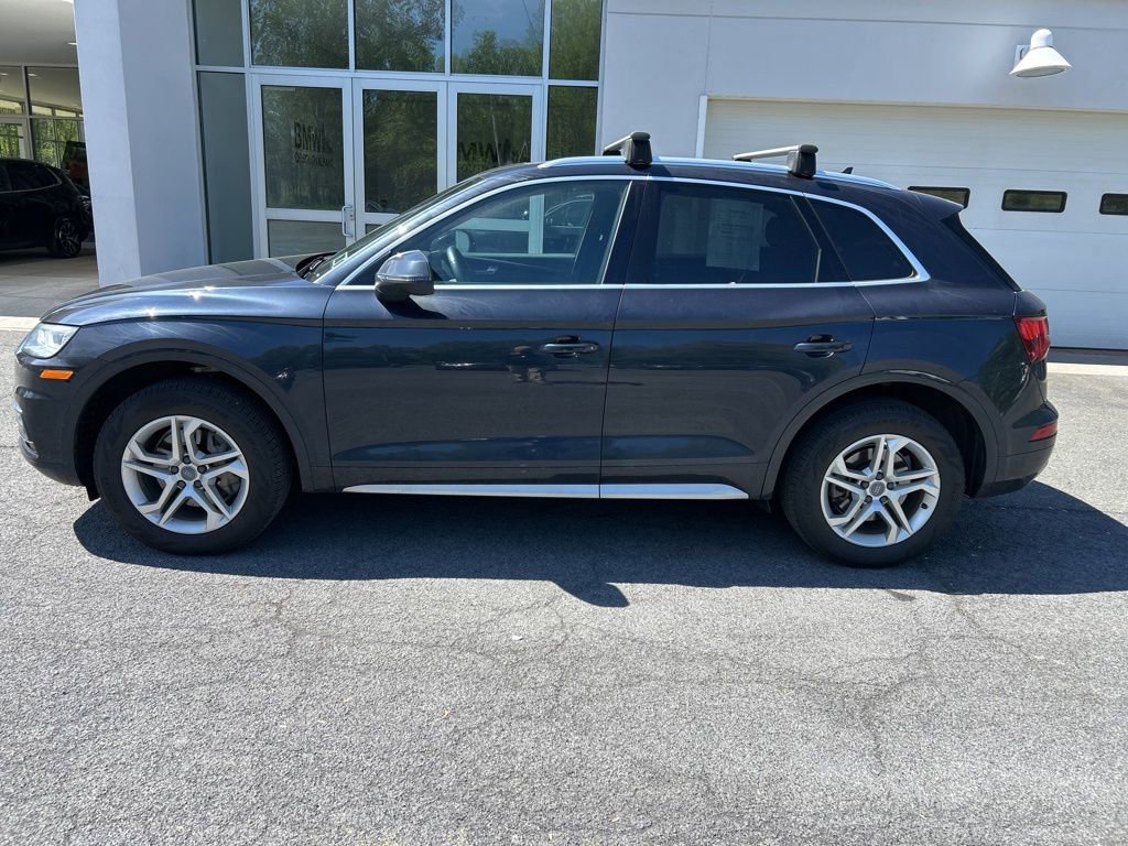 Used 2018 Audi Q5 2.0T Premium Plus w/ Premium Plus Package AWD/4WD image 2