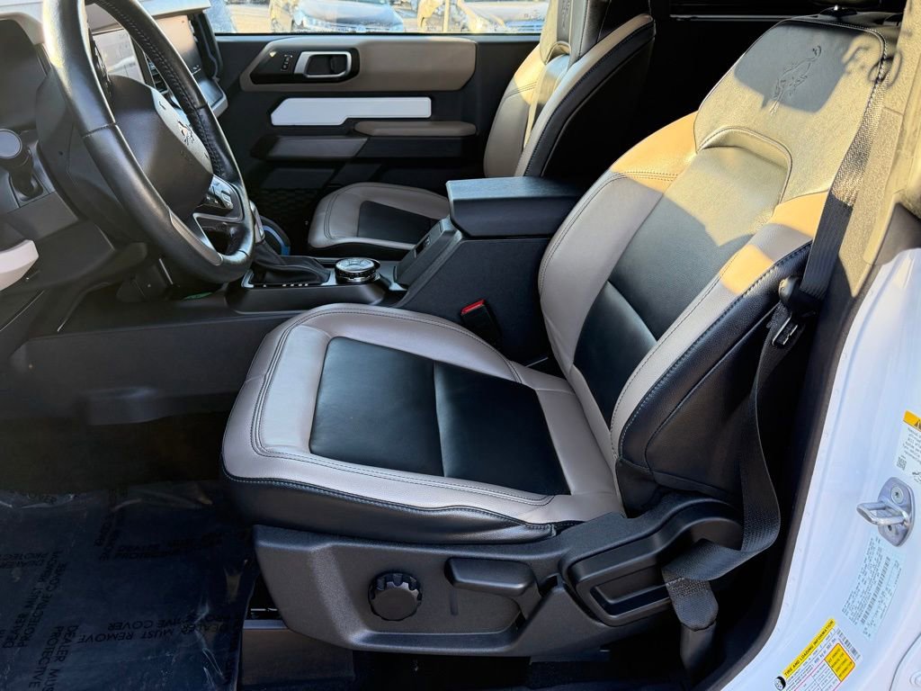 Used 2023 Ford Bronco Wildtrak image 16
