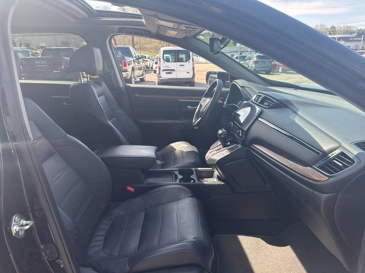 Used 2017 Honda CR-V Touring image 6