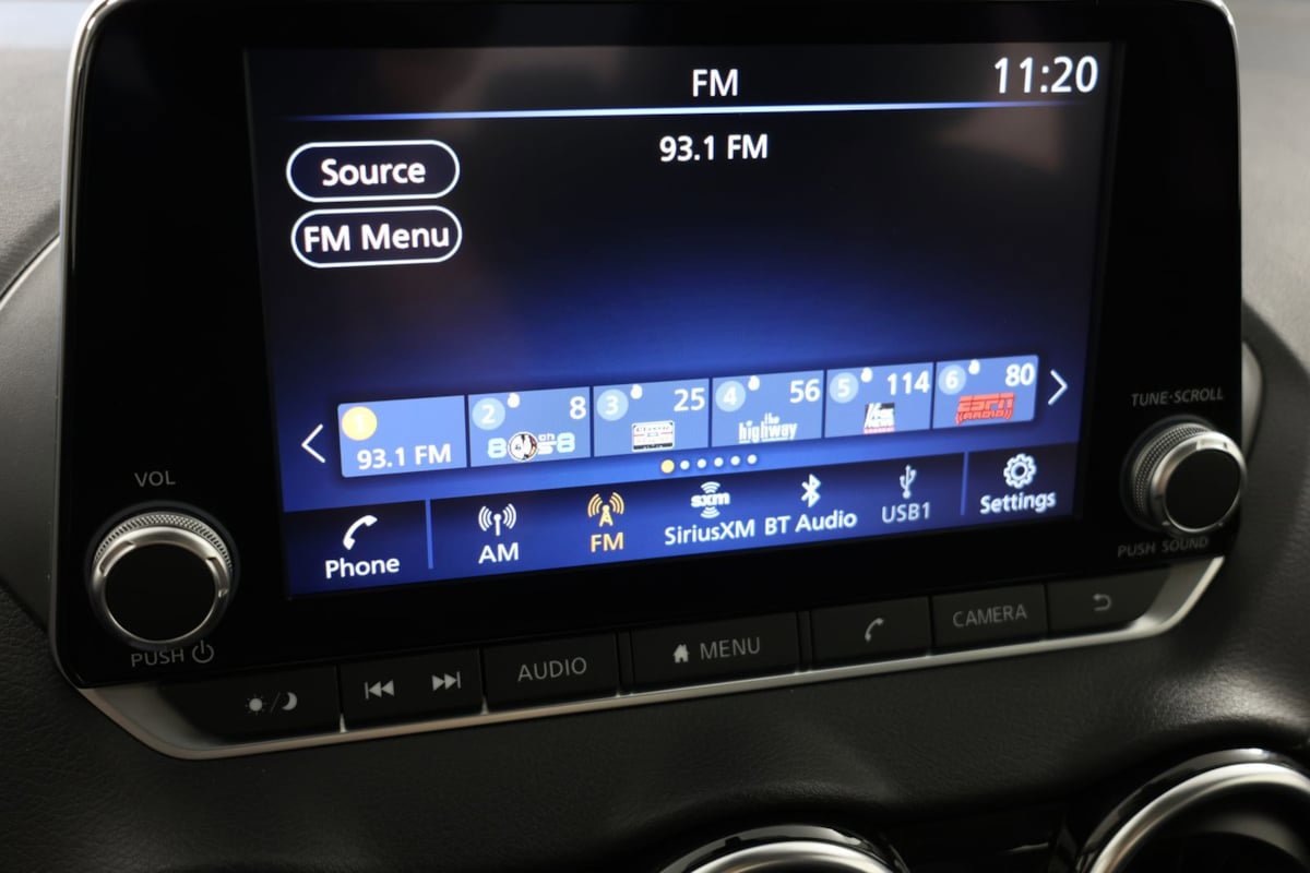Used 2025 Nissan Sentra SV FWD image 45