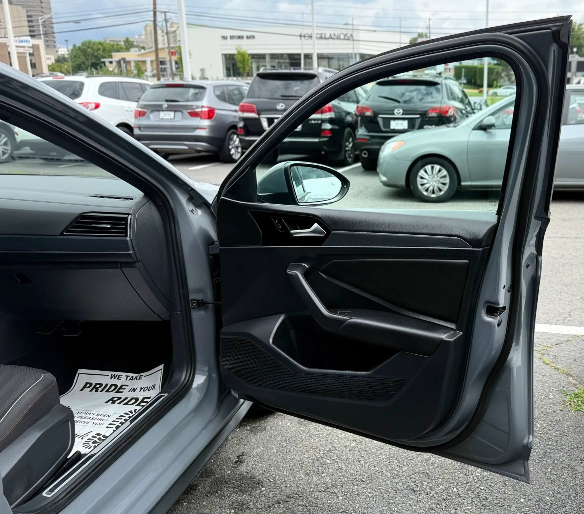 Used 2019 Volkswagen Jetta GLI FWD image 33