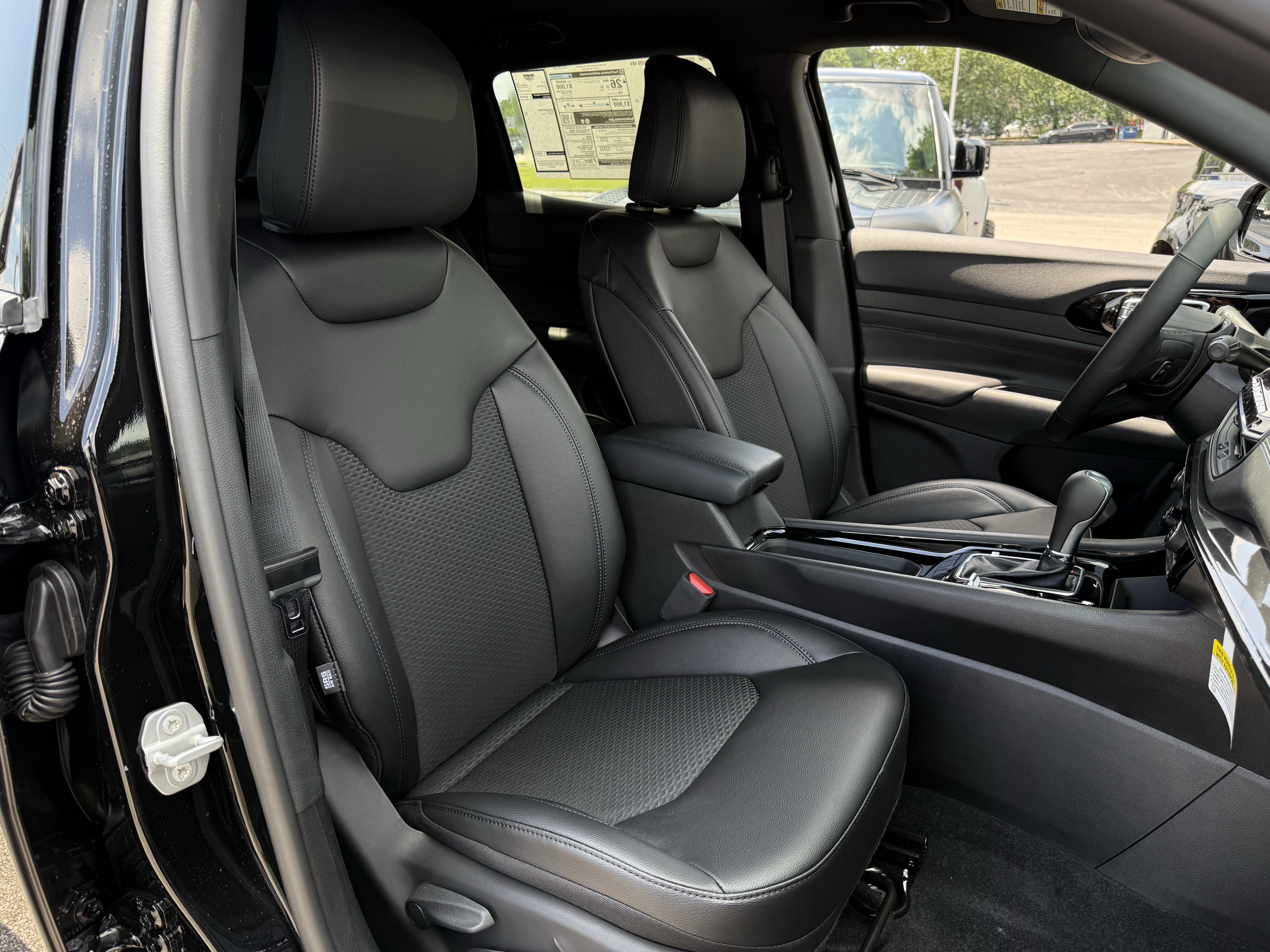 New 2026 Jeep Compass Latitude AWD/4WD image 33