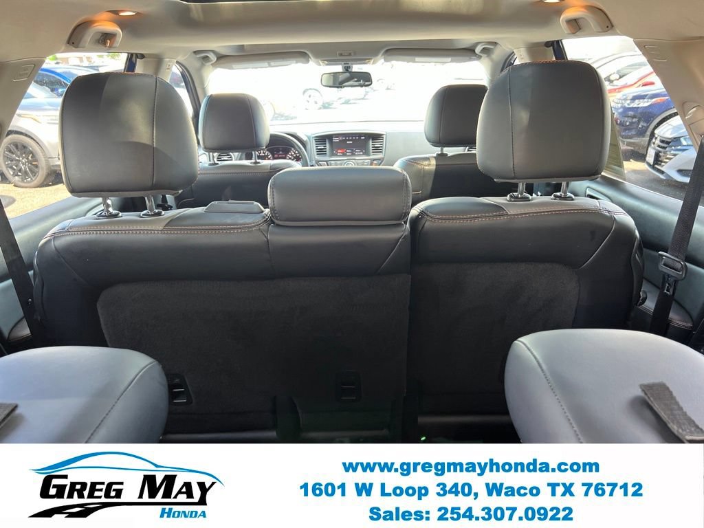 Used 2019 Nissan Pathfinder SL FWD image 18
