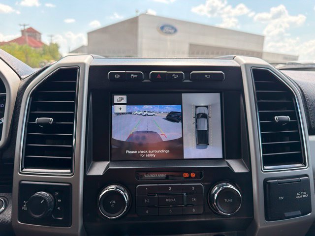 Used 2019 Ford F250 Lariat w/ Lariat Ultimate Package AWD/4WD image 15