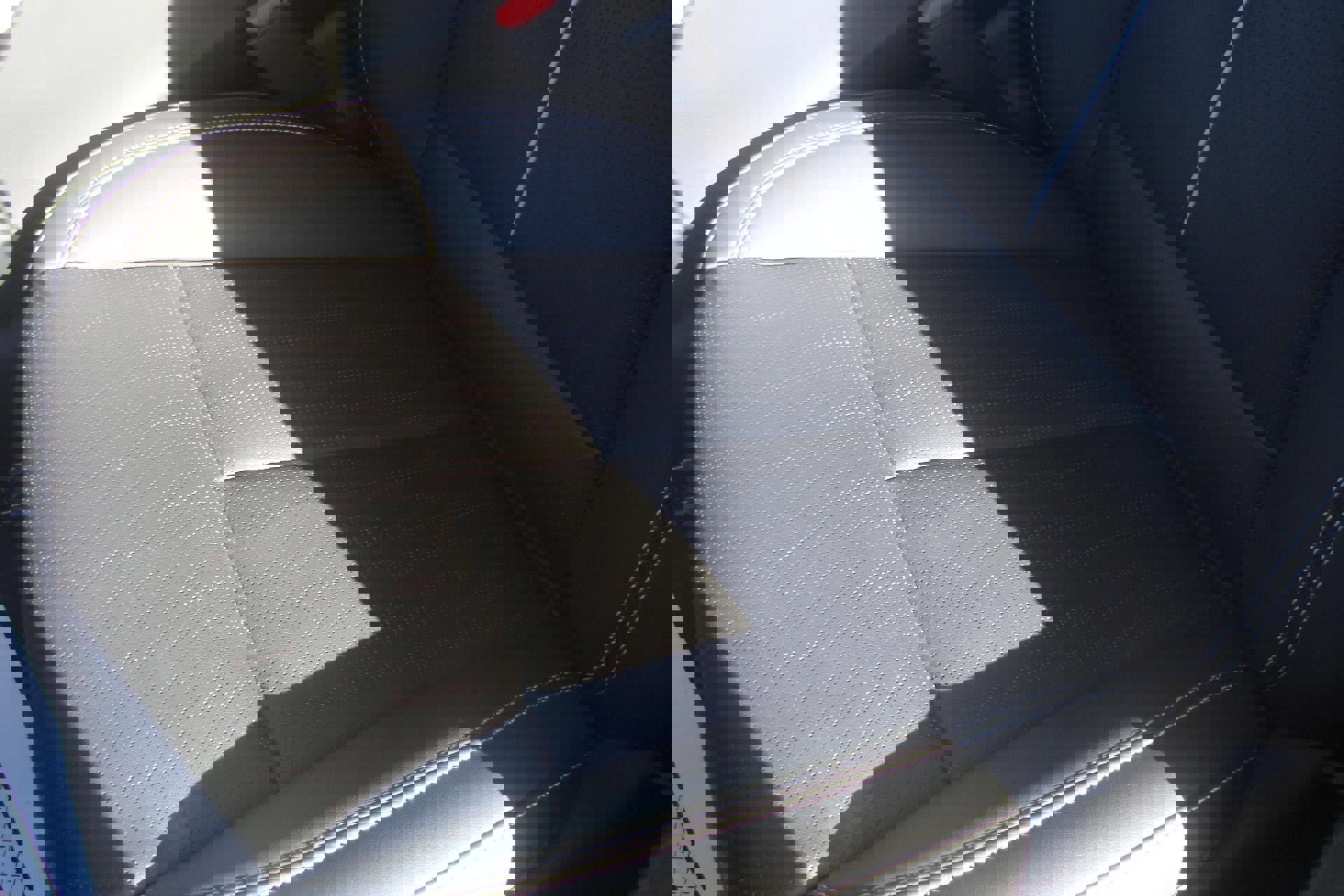 Used 2025 Cadillac Optiq Luxury 2 w/ LPO, Floor Liner Package image 12