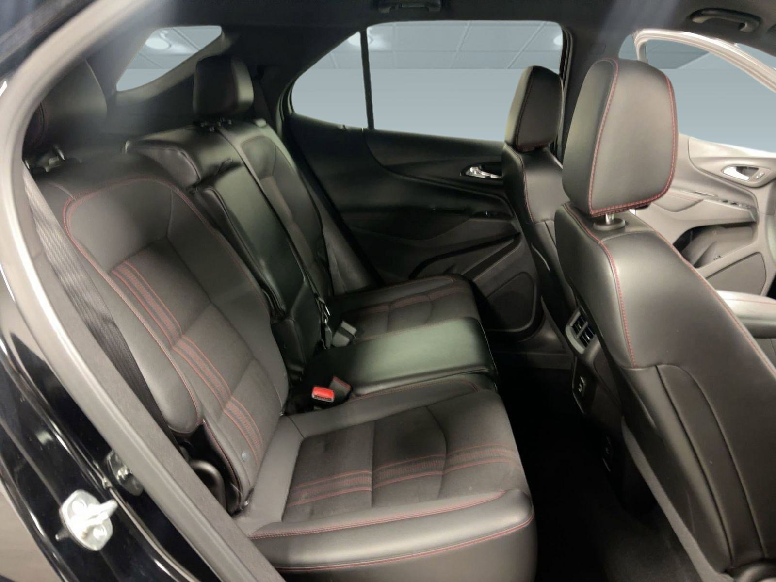 Certified 2024 Chevrolet Equinox RS image 30