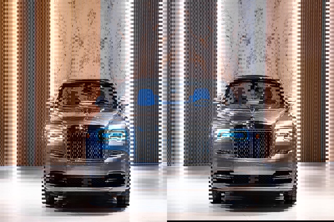 Used 2018 Rolls-Royce Dawn image 3