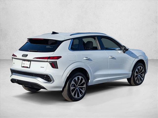 New 2026 Audi Q3 quattro 2.0T w/ 19" Wheel Package AWD/4WD image 2