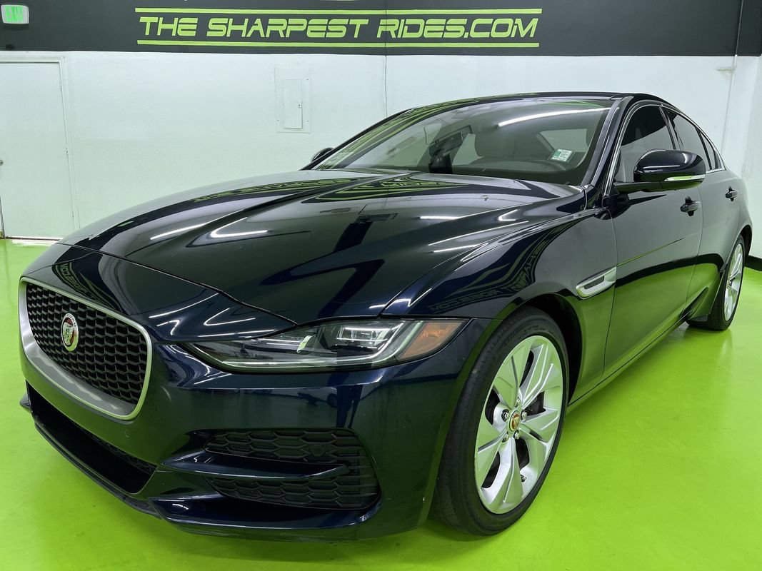 Used 2020 Jaguar XE S RWD image 5