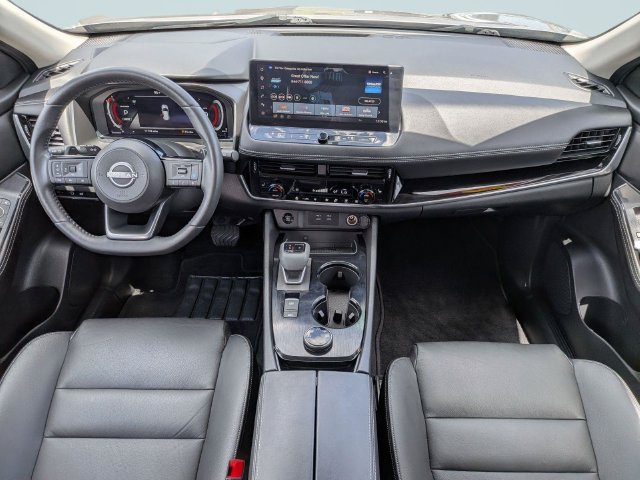 Used 2024 Nissan Rogue SL AWD/4WD image 14