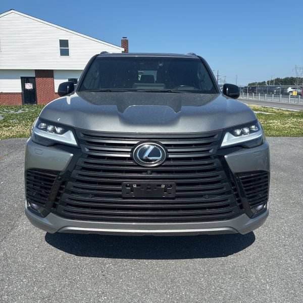 Used 2023 Lexus LX 600 4WD w/ Appearance Package image 28