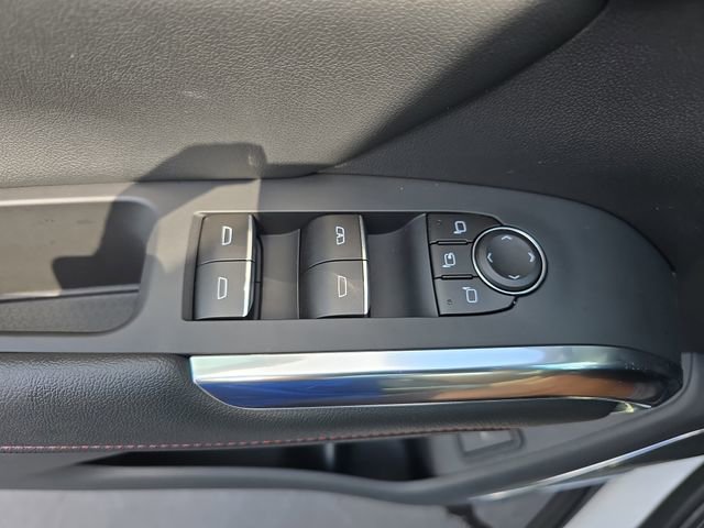 Used 2024 Chevrolet Traverse RS image 27