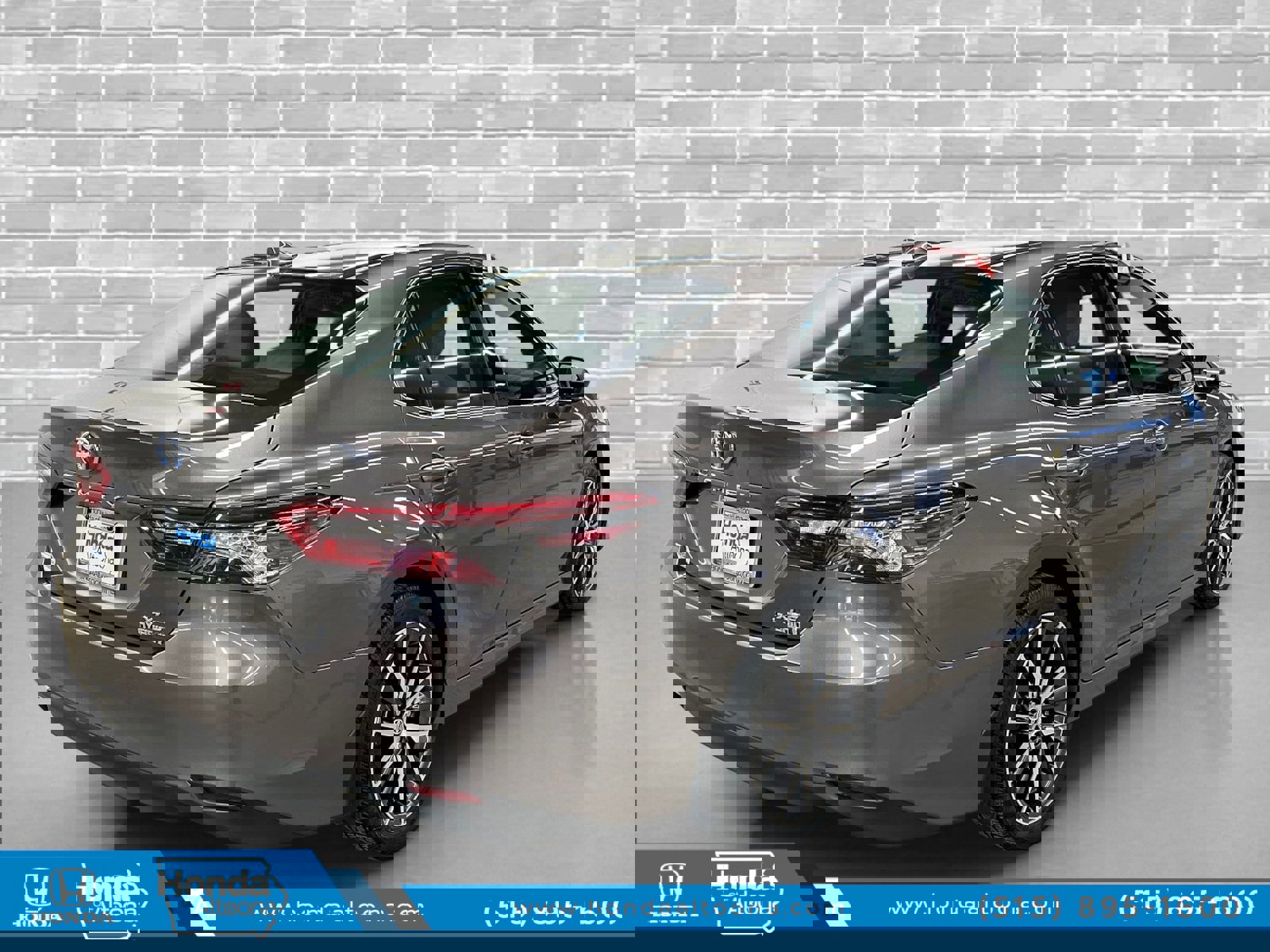 Used 2020 Toyota Corolla XSE image 1