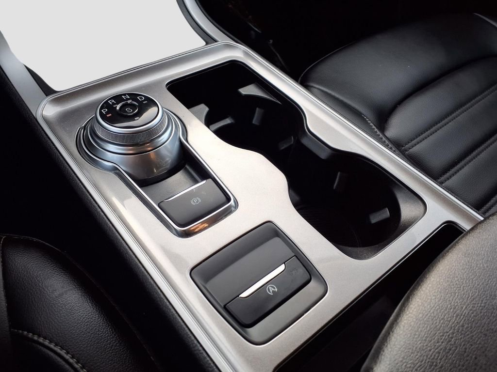 Used 2023 Ford Edge SEL w/ Convenience Package image 16