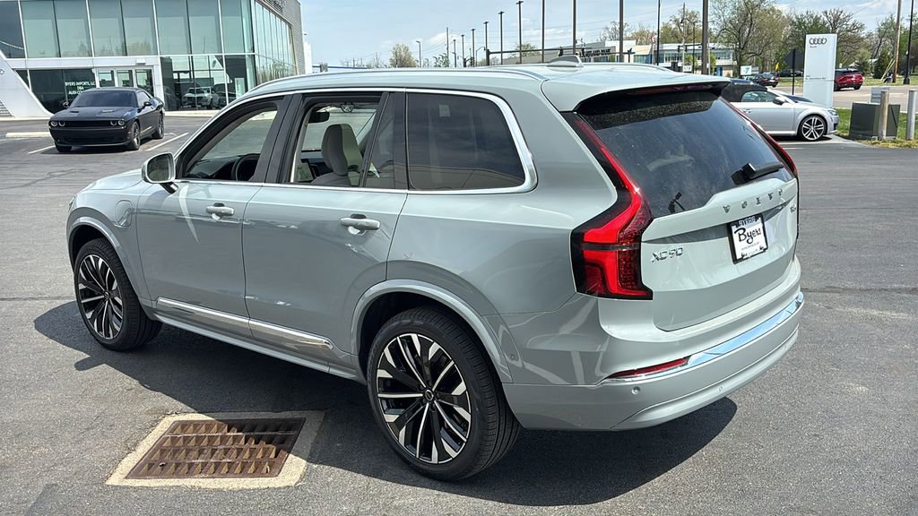 New 2026 Volvo XC90 T8 Ultra w/ Lounge Package image 4