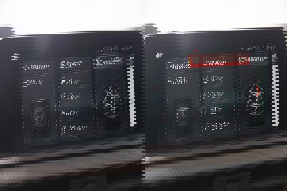 Used 2018 BMW M2 image 20