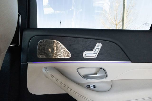 Certified 2025 Mercedes-Benz GLS 450 4MATIC image 31