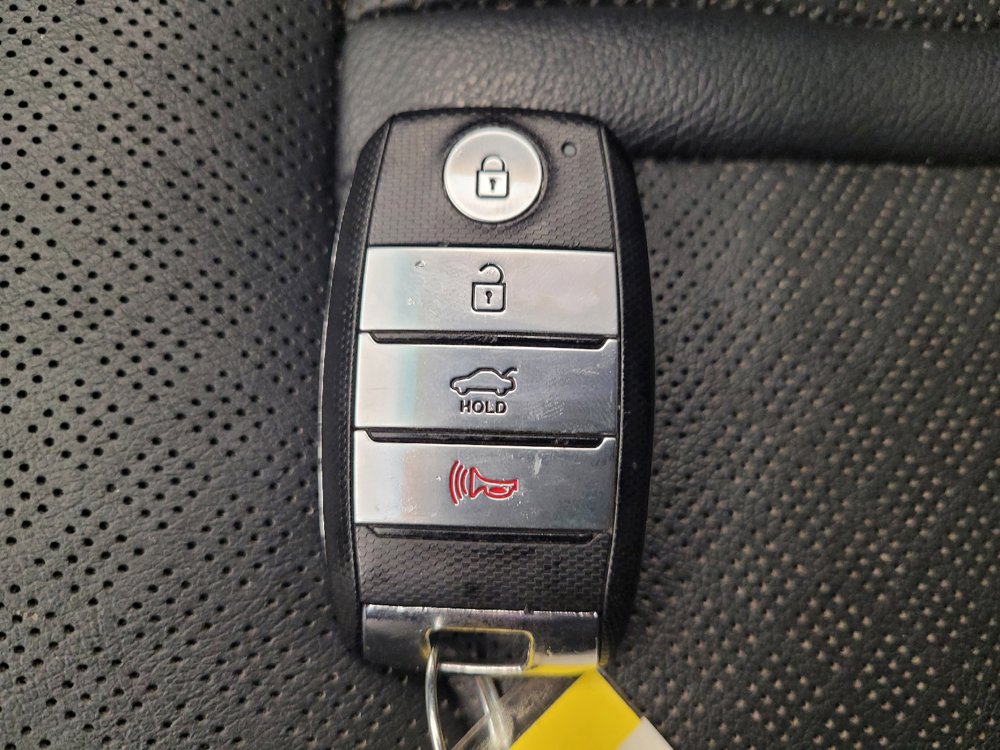 Used 2018 Kia Optima EX w/ Technology Package FWD image 32