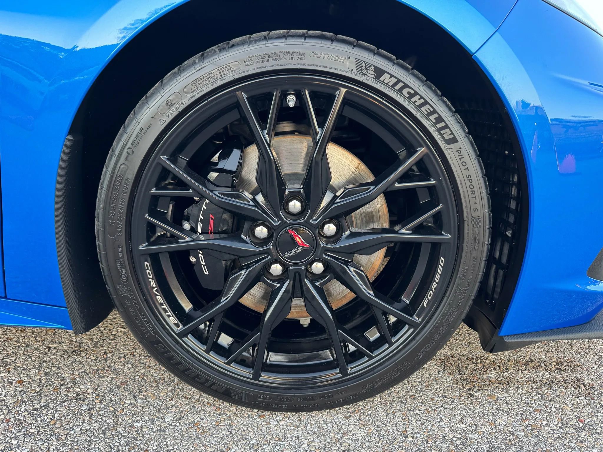 Used 2025 Chevrolet Corvette Stingray Premium Conv w/ Z51 Performance Package image 14