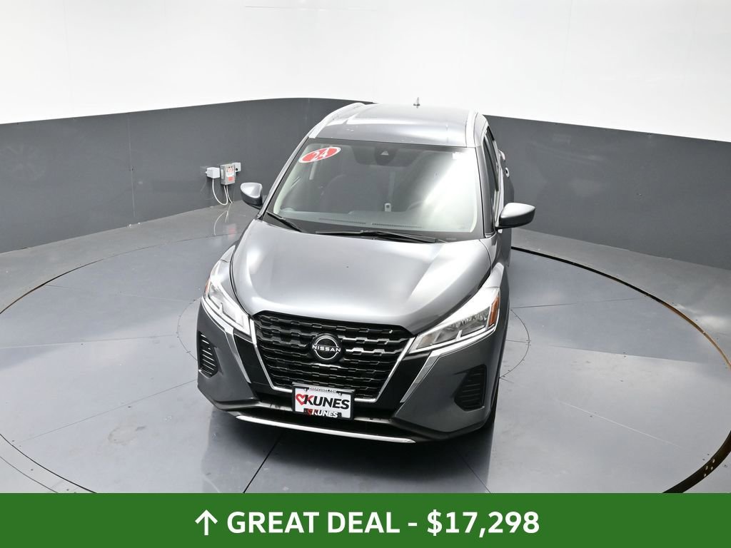Used 2024 Nissan Kicks SV image 45