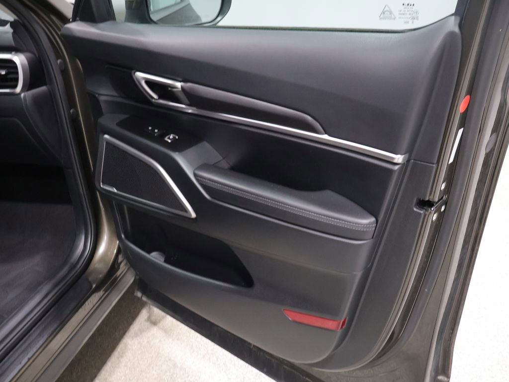 Used 2025 Kia Telluride S AWD/4WD image 27