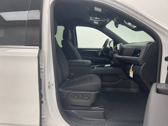 New 2026 Chevrolet Suburban LS image 14