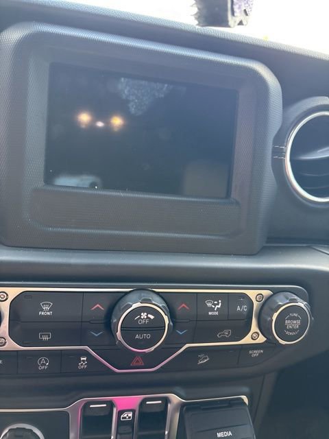 Used 2019 Jeep Wrangler Unlimited Sahara w/ LED Lighting Group image 5