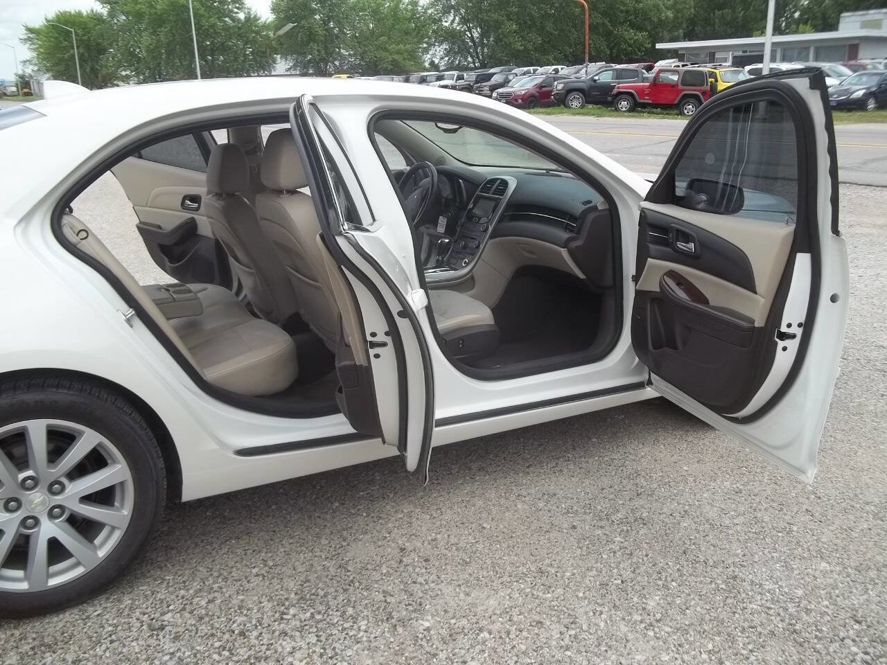 Used 2013 Chevrolet Malibu LT image 13