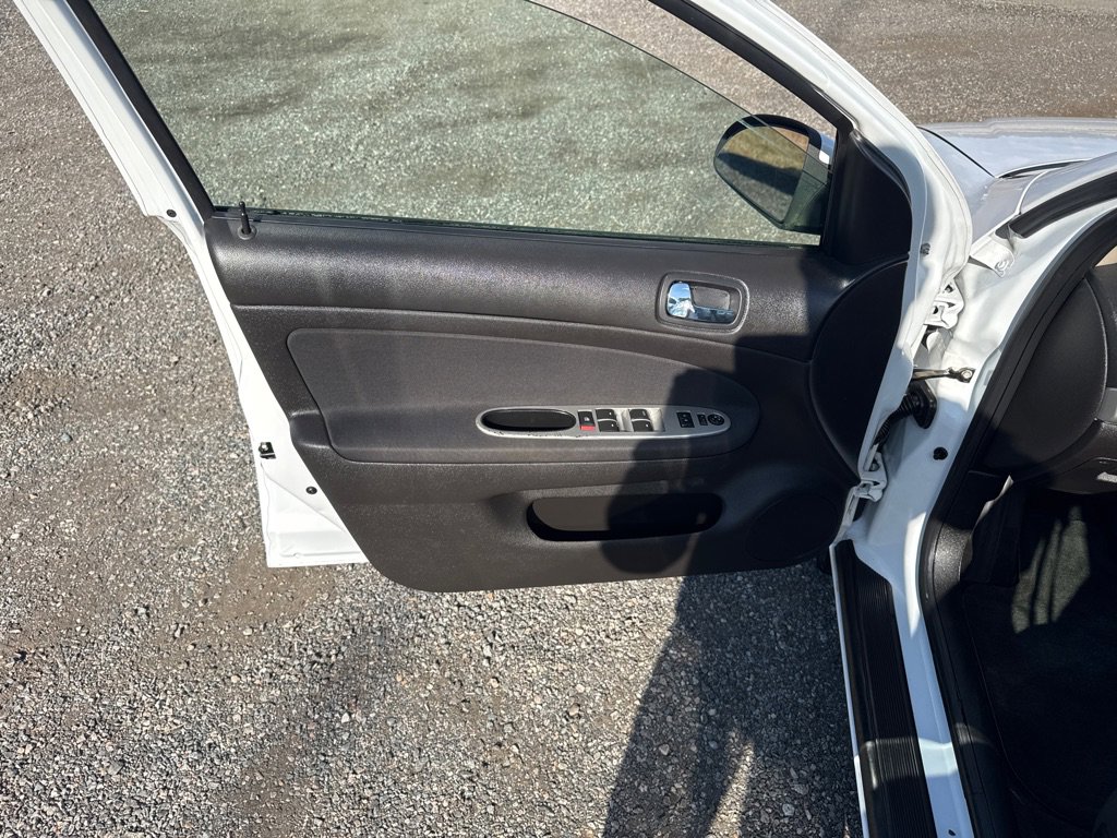 Used 2010 Chevrolet Cobalt LT image 25
