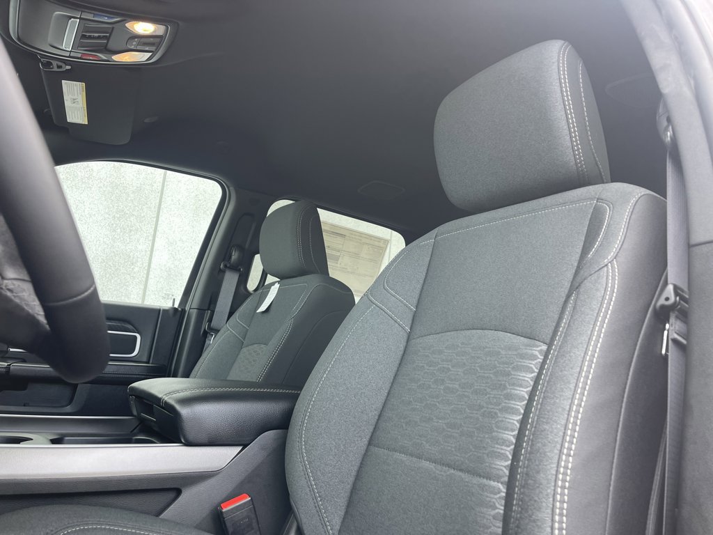 New 2026 RAM 2500 Big Horn AWD/4WD image 20