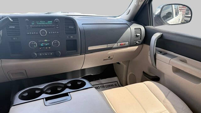 Used 2011 GMC Sierra 1500 SLE w/ Regional Value Package RWD image 6