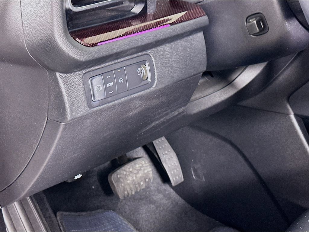 Used 2024 Chevrolet Traverse RS image 10