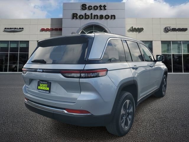 Used 2022 Jeep Grand Cherokee Limited 4xe image 4