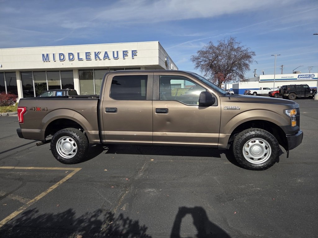 Used 2017 Ford F150 XL w/ Trailer Tow Package image 2