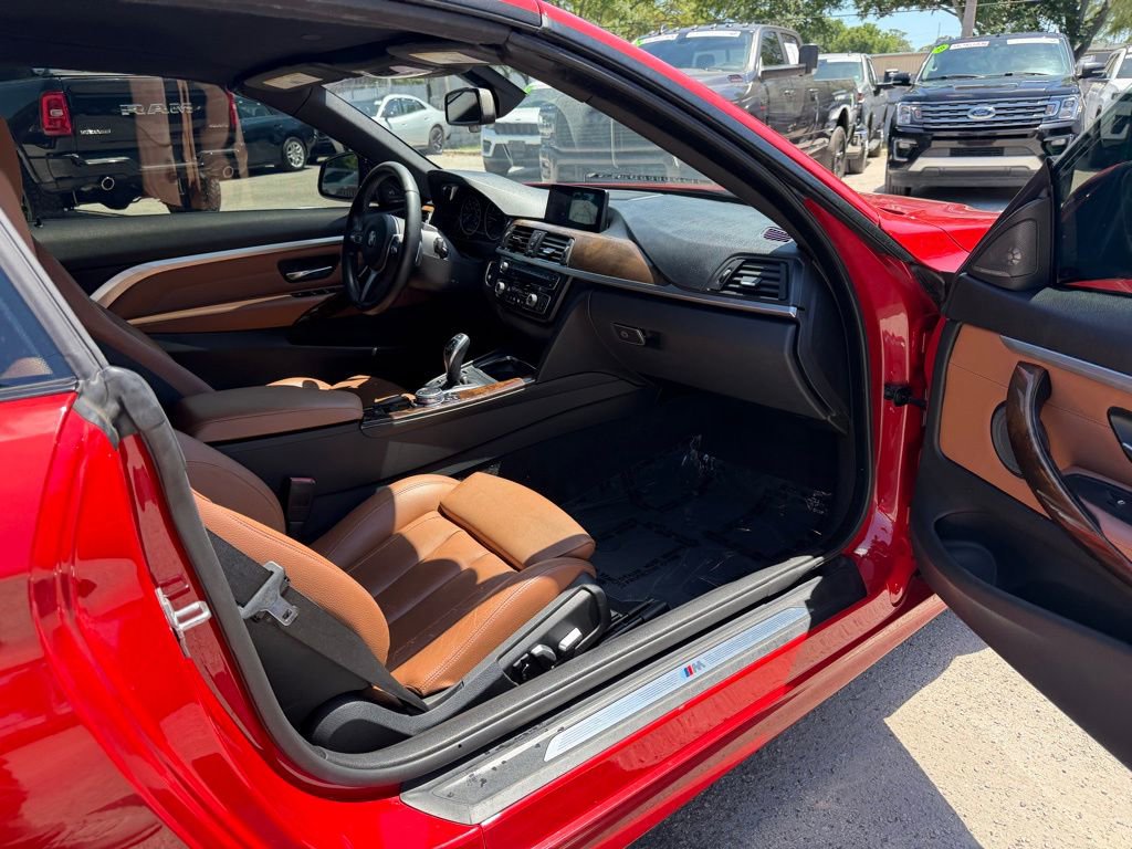 Used 2017 BMW 430i Convertible image 36