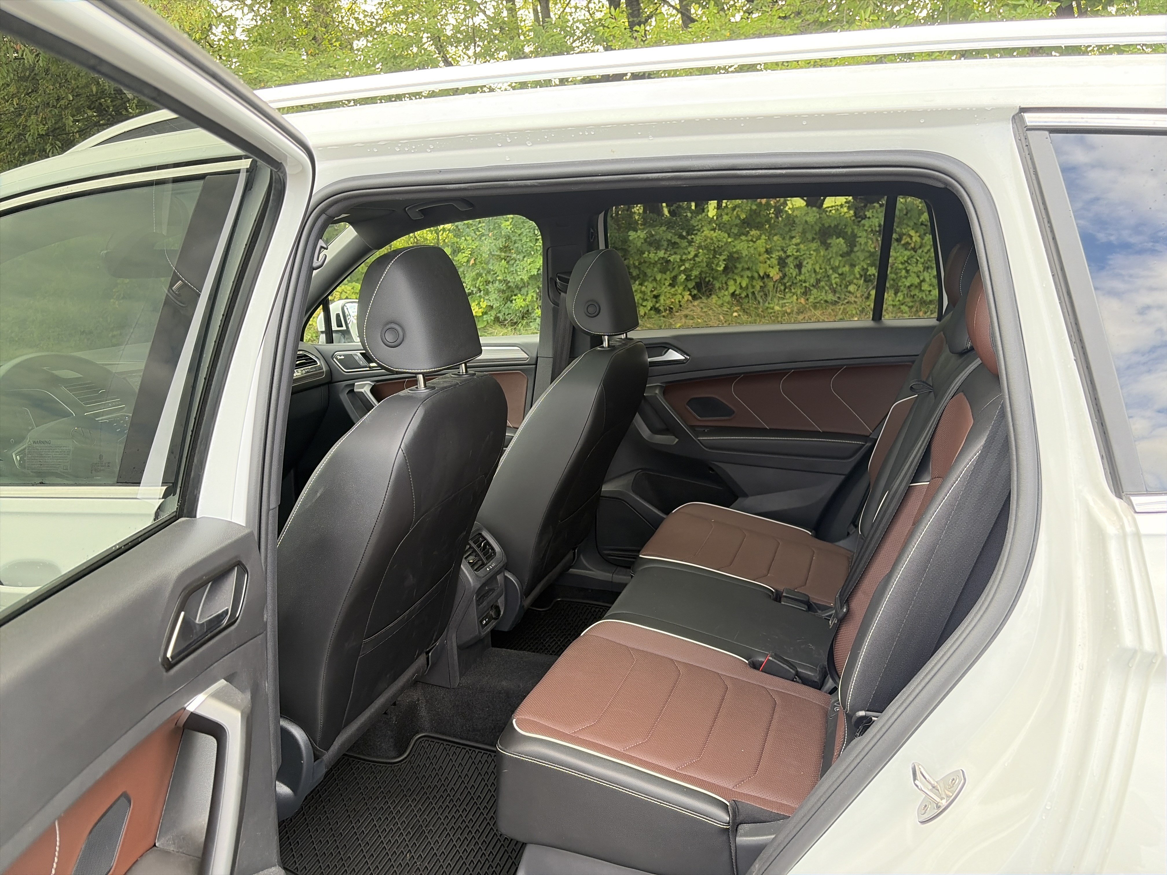 Certified 2024 Volkswagen Tiguan SEL R-Line AWD/4WD image 23
