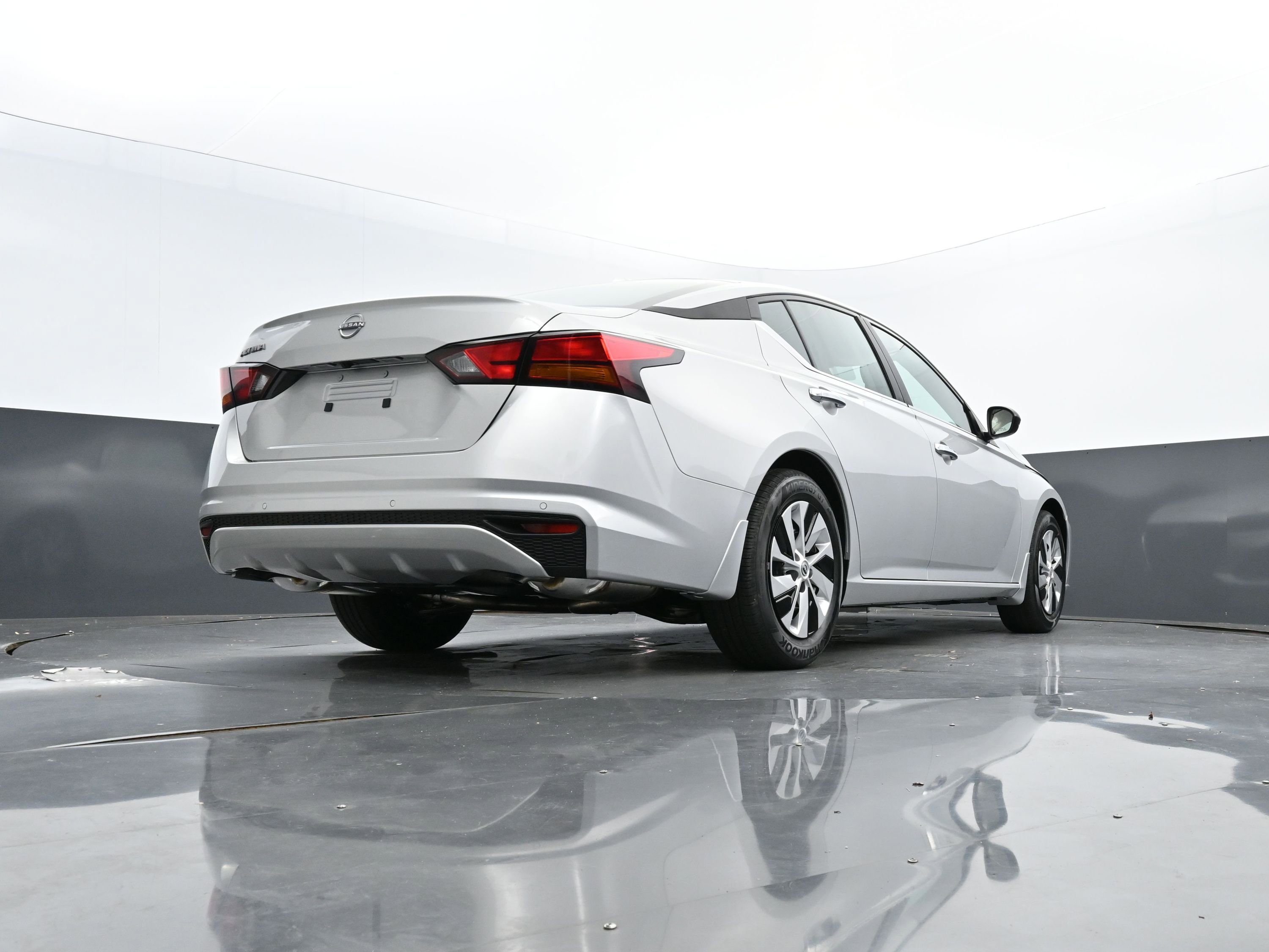 New 2025 Nissan Altima 2.5 S image 39