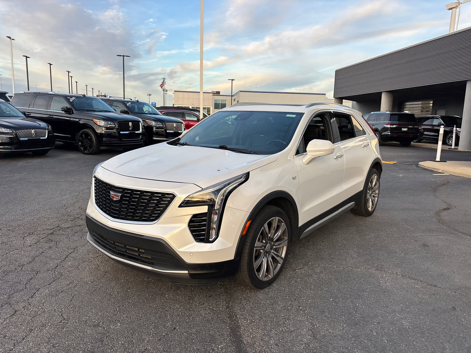 Used 2019 Cadillac XT4 Premium Luxury w/ Cold Weather Package image 3