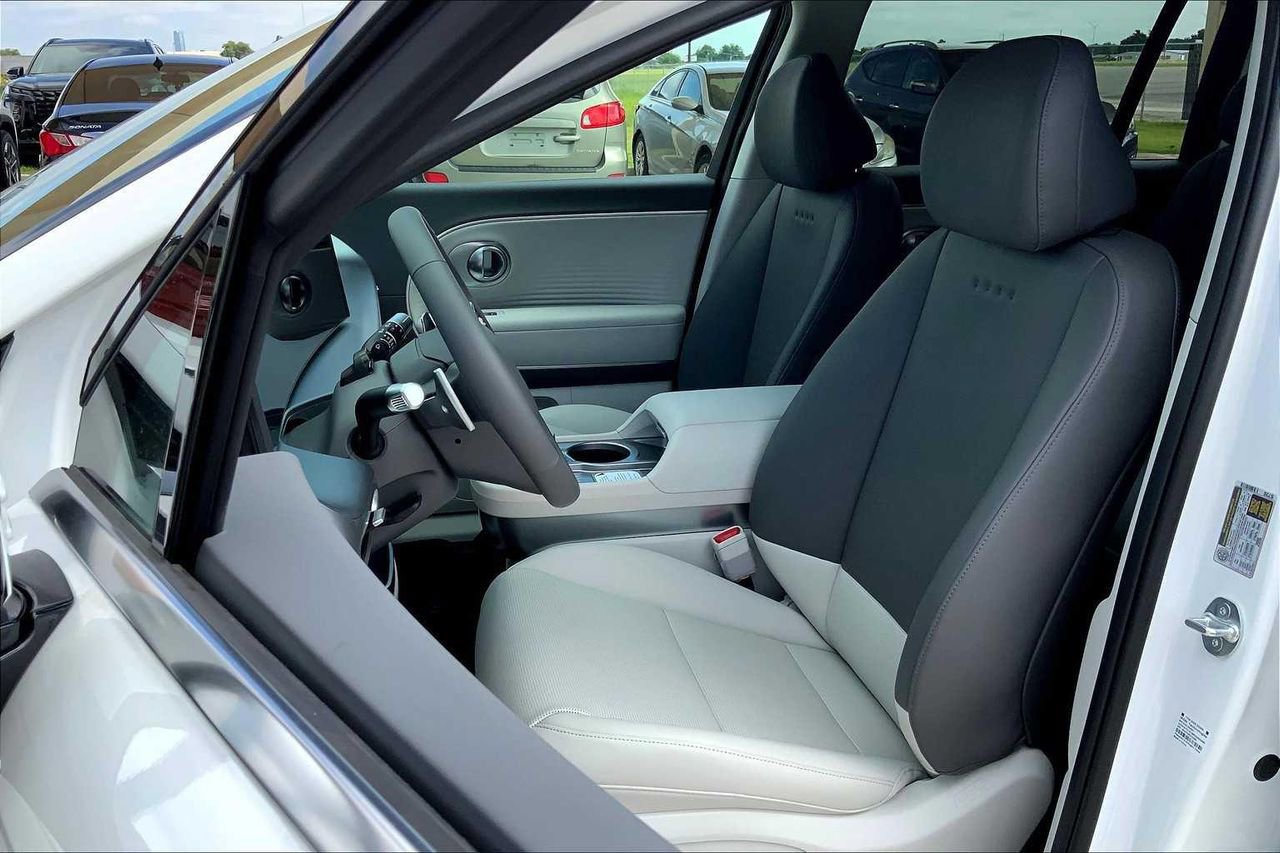 New 2026 Hyundai Ioniq 9 SEL image 7