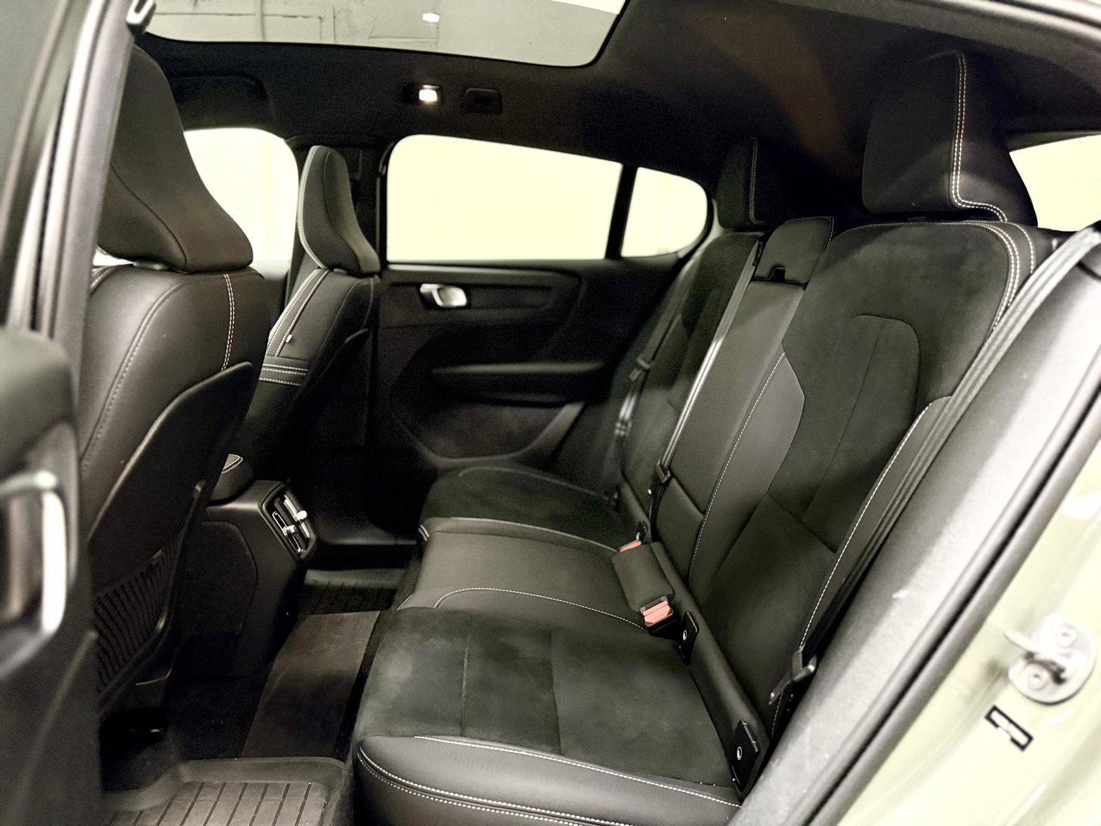 Used 2023 Volvo C40 P8 Recharge Plus w/ Protection Package Premier AWD/4WD image 16