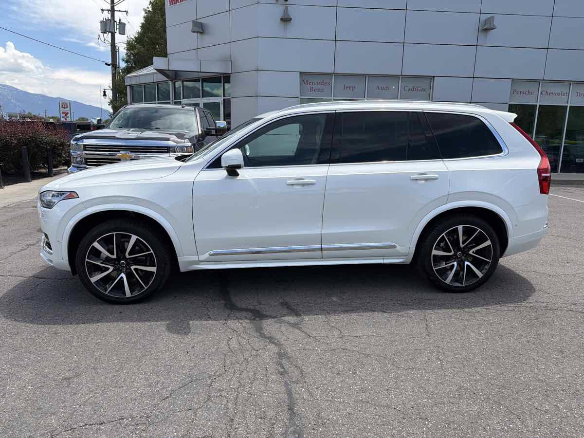 Used 2024 Volvo XC90 B6 Ultimate AWD/4WD image 2
