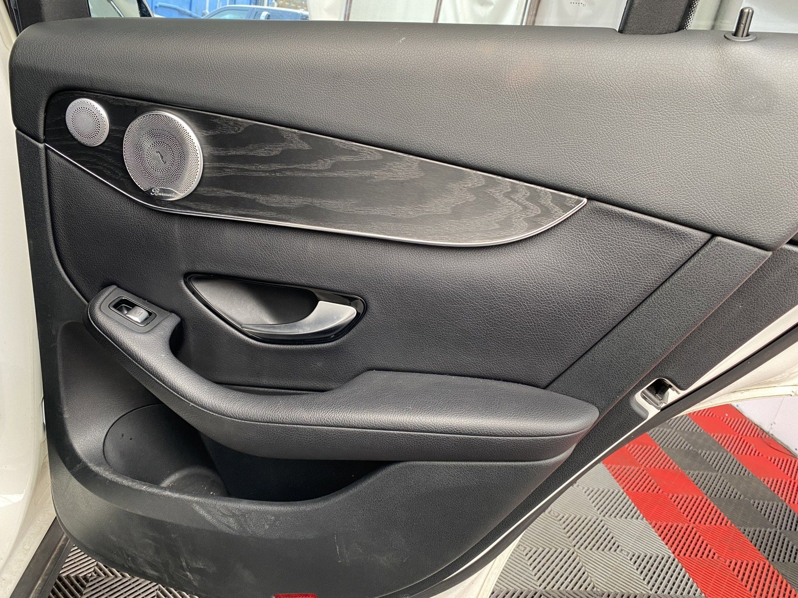 Used 2018 Mercedes-Benz GLC 300 4MATIC Coupe image 10