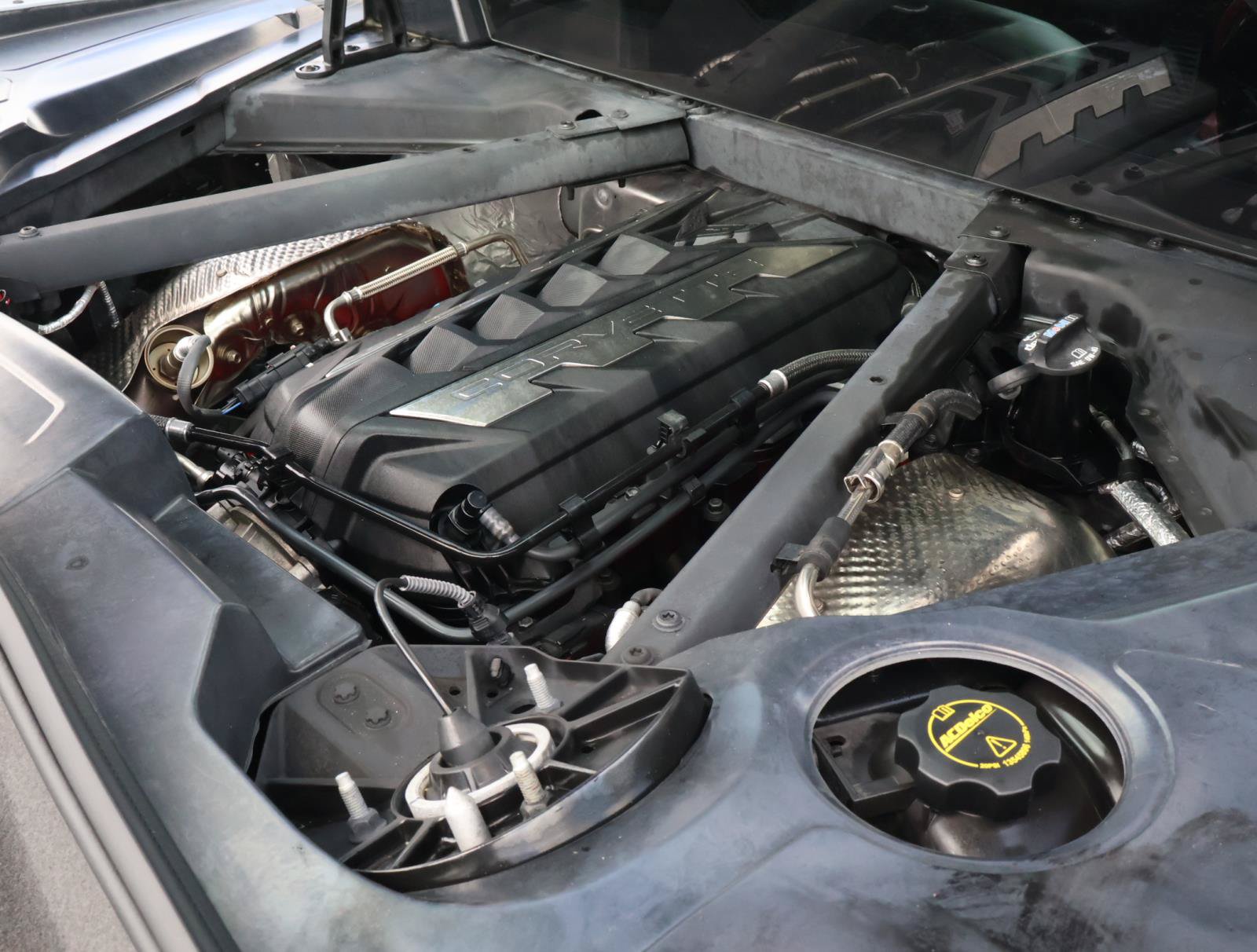 Used 2024 Chevrolet Corvette Stingray Premium Cpe w/ Z51 Performance Package RWD image 10